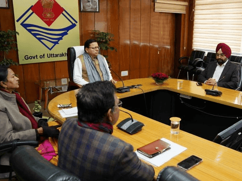 सीएम धामी ने जोशीमठ में चल रहे राहत कार्यों की समीक्षा की