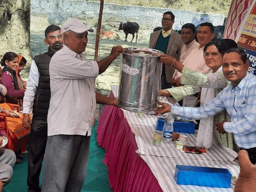 ग्राम कोटी मयचक में पशु प्रदर्शनी का किया गया आयोजन