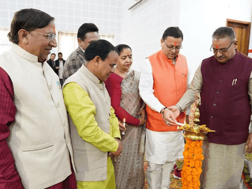 सीएम धामी ने जन औषधि दिवस पर आयोजित कार्यक्रम में किया प्रतिभाग