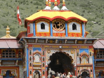 बद्रीनाथ धाम की छत पर चढ़ेगी चांदी की परत